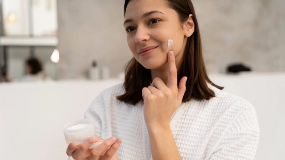 7 Moisturizer Lokal Mengandung SPF, Praktis untuk Skincare Pagi Hari