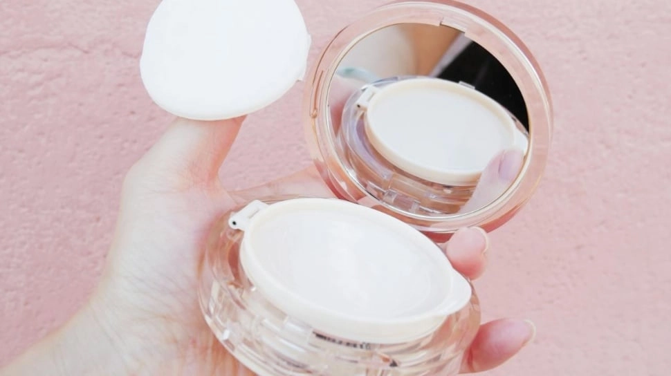 5 Cushion yang Dilengkapi SPF 50, Hasil Makeup Matte dan Tahan Lama