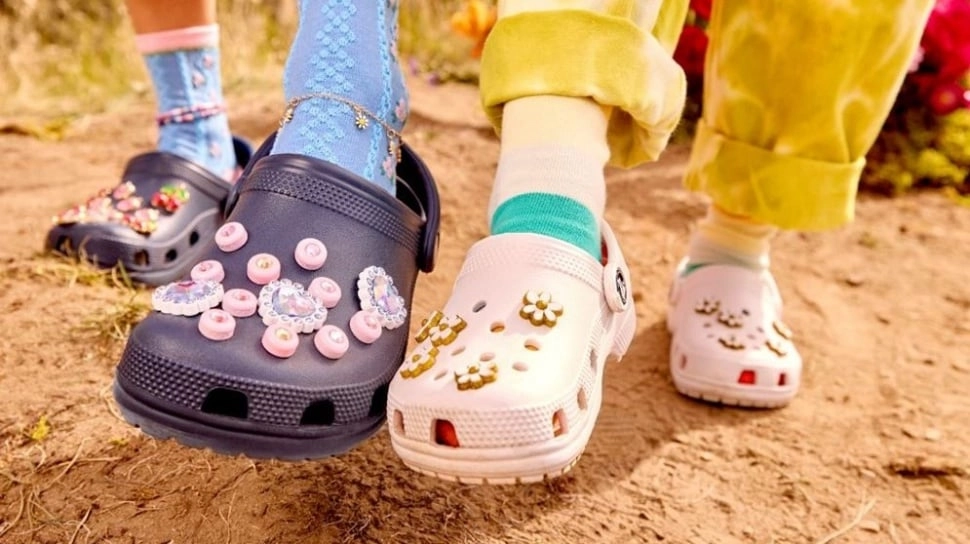 Berapa Harga Crocs Asli? Ini Cara Membedakannya dengan yang Palsu