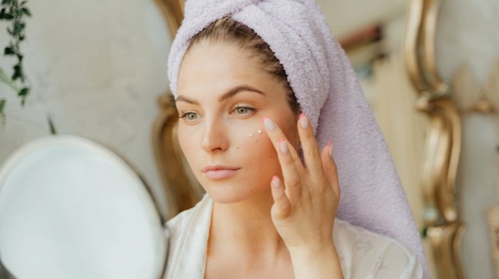 Dalam Ruangan Butuh Sunscreen SPF Berapa? Ini Angka yang Direkomendasikan