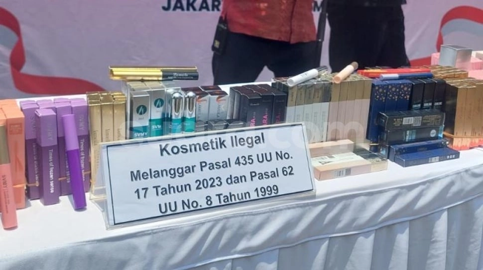 Jalur Rahasia Forwarder Terbongkar, Jutaan Kosmetik China Ilegal Banjiri Pasar