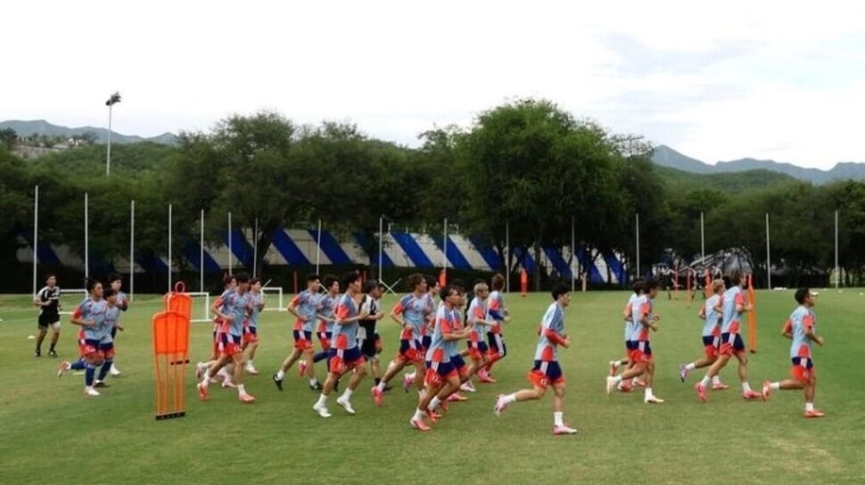Salut! Pemain Jepang Ogah Ngeluh Dapat Lapangan Tarkam hingga 2 Hari Nomaden Cari Tempat Latihan