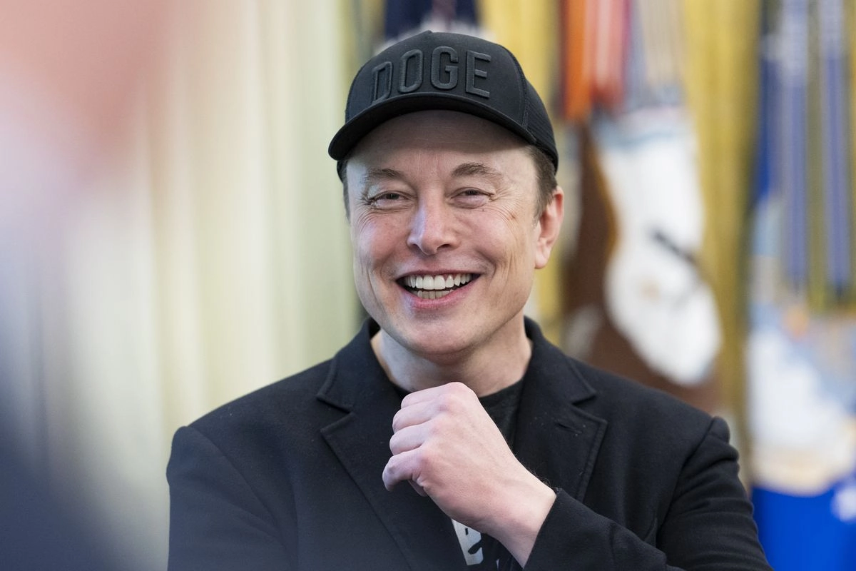 Elon Musk Selangkah Lagi Jadi Triliuner Pertama di Dunia