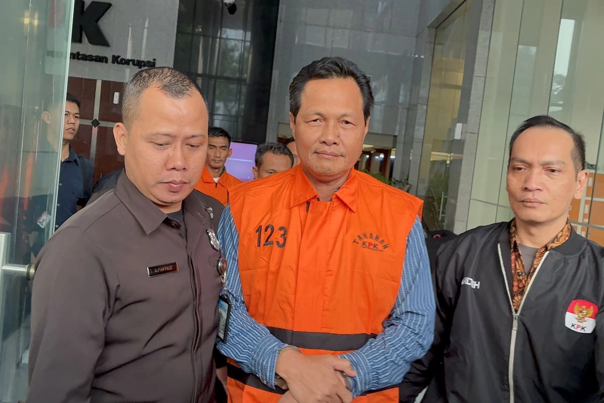 KPK Tahan Bupati Muara Enim Edison Usai Jadi Tersangka Kasus Suap