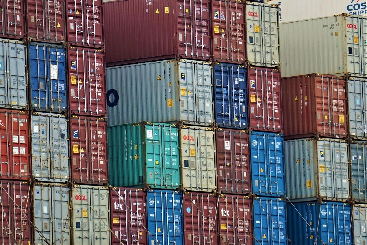 Menata Ulang e-Commerce di Tengah Tekanan Global