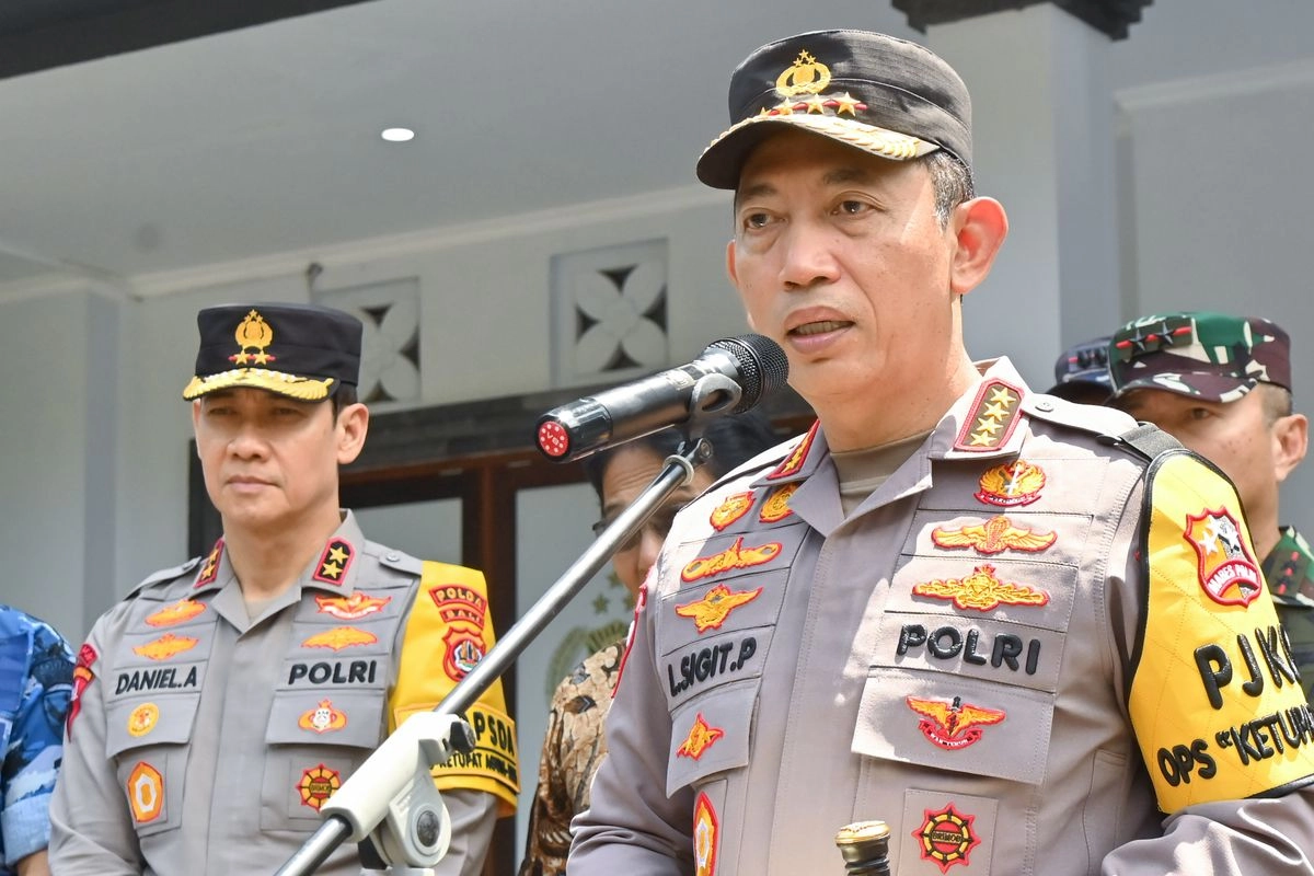 Saat DPR-Pemerintah Satu Suara Perpanjang Usia Pensiun Kapolri