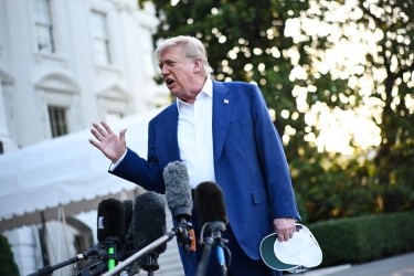 AS Sudah Hantam 20 Target di Iran, Trump Janji Balas Teheran dengan Sangat Kuat