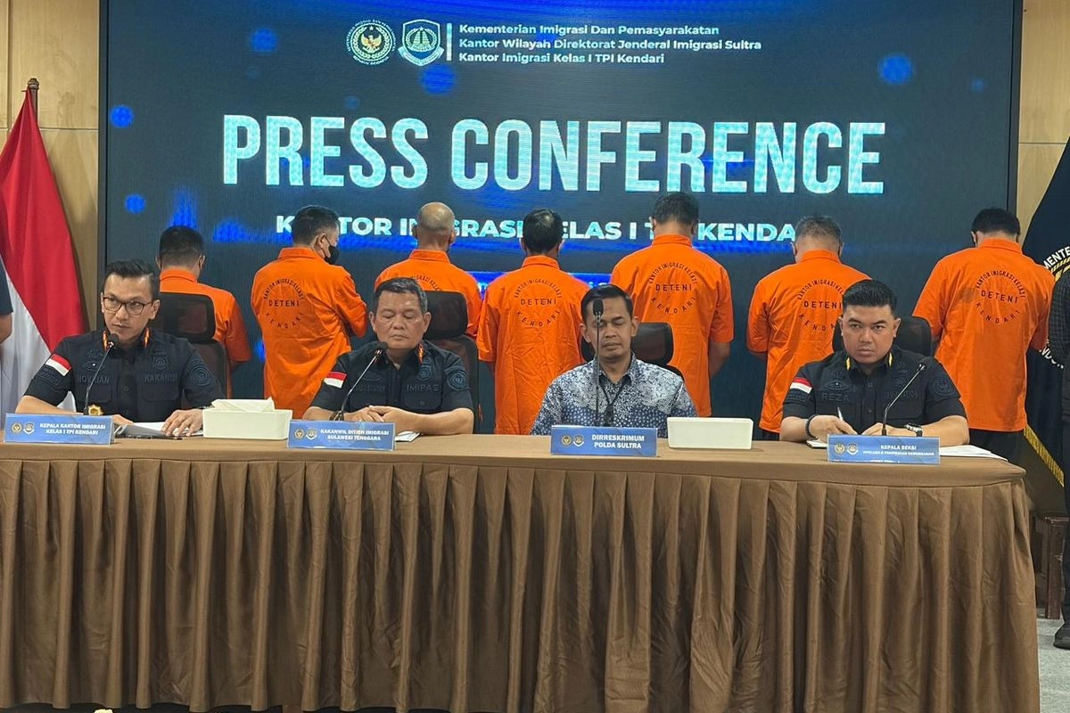 7 WN China Diduga Korban Penyelundupan Manusia Diamankan di Kendari