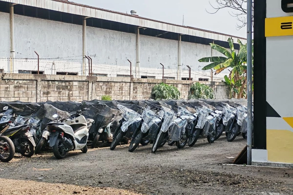 Kejagung: Ribuan Motor Listrik Terbengkalai di Sentul terkait Korupsi MBG