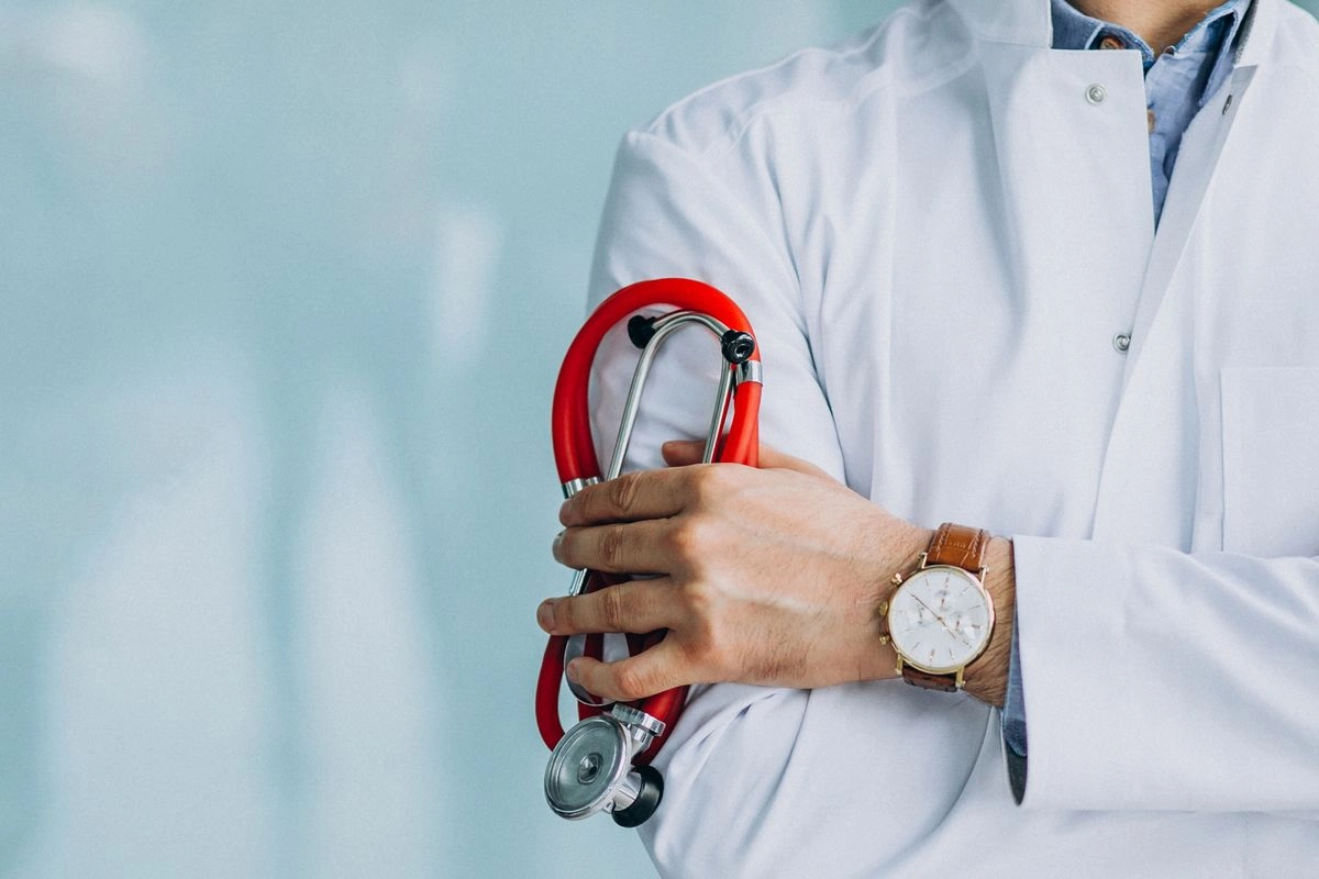 Mengapa Sistem Membuat Dokter Terbaik Enggan Bertahan di Layanan Primer?