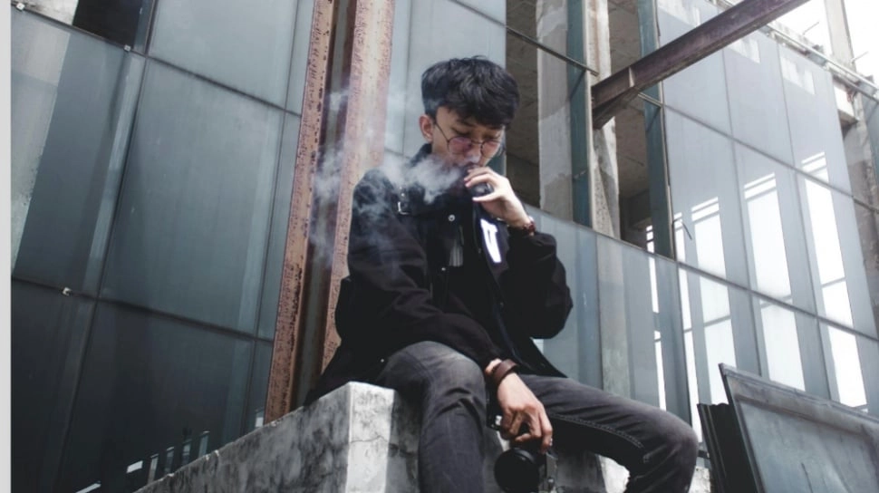 Gegara Bau Asap, Perokok Mulai Berbondong-bondong Gunakan Vape