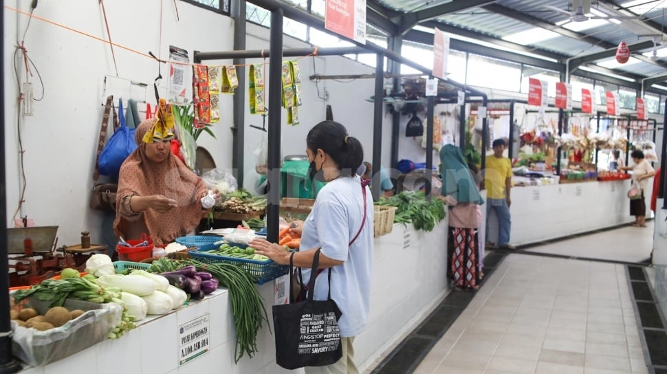 Harga Pangan Hari : Cabai hingga Daging Ayam Turun Tajam, Bawang Merah dan Gula Premium Justru Naik